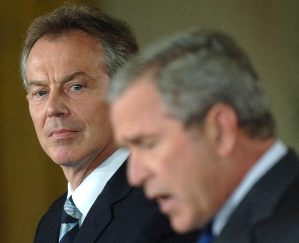 Blair and Bush (Alamy)