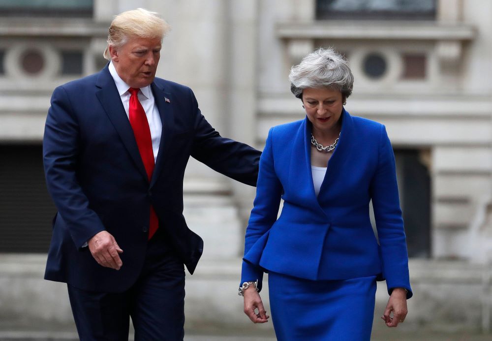 Former president Donald Trump and former prime minister Theresa May (Alamy)