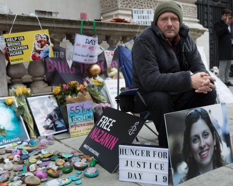 Richard Ratcliffe on hunger strike (Credit: amanda rose / Alamy Stock Photo)