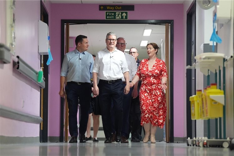 Claire Ward with Starmer and Streeting