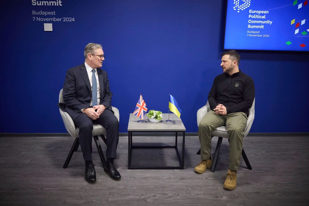 Starmer and Zelensky (Alamy)